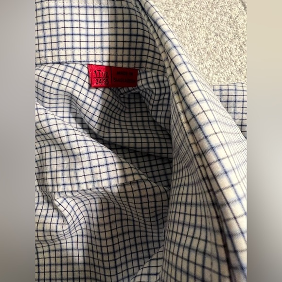 Hugo dress shirt, 17.5 neck - Picture 5 of 7